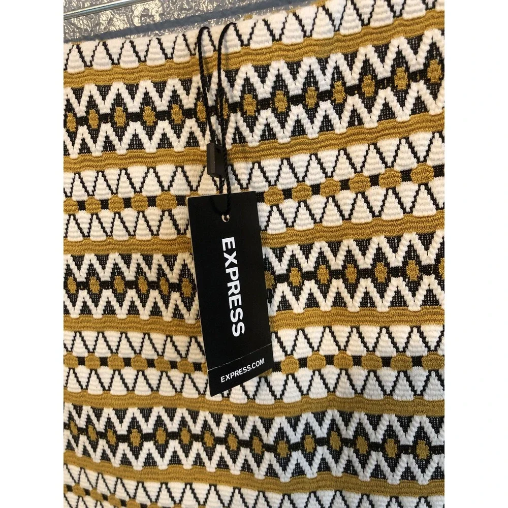 New Express Womens Skirt Medium Yellow‎ Black White Pull On Mini Aztec Geometric